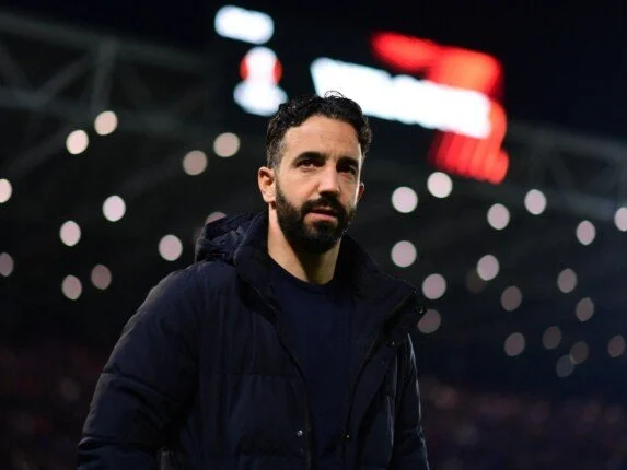 أموريم مدرب مانشستر يونايتد: لا أعذار أمام الانتقادات قبل مواجهة كريستال بالاس