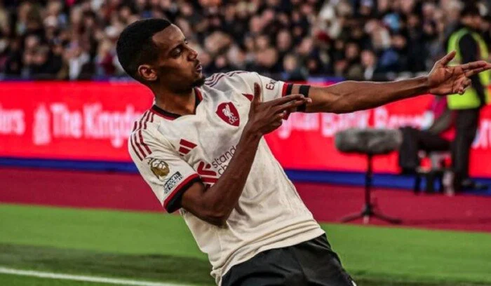 إيزاك بعد هدفه الأول مع ليفربول في الدوري الإنجليزي: الفوز أهم من التسجيل