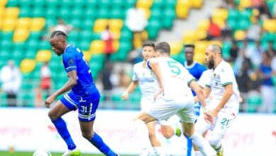 إيقاف 4 لاعبين..قررات لجنة الانضباط في الكاف بشأن مباراة الهلال ومولودية الجزائر