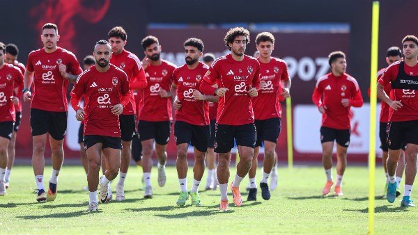 الأهلي يتحرك مبكرا لتمديد عقود شوبير وطاهر وبن شرقي وهاني