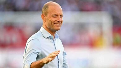 الإطاحة بقائد الأهلي.. ما الحقيقة؟