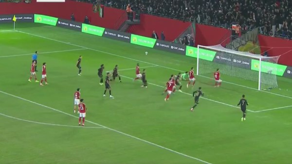 الجيش الملكي يسجل الهدف الأول في مرمى الأهلي بدوري أبطال إفريقيا