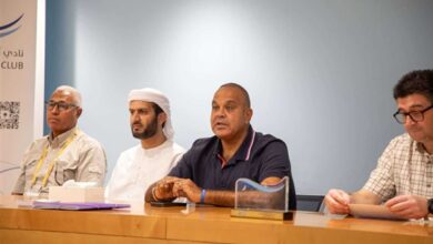 الشاذلي يشيد باستضافة ابو ظبي لكأس العالم للسباحة بالزعانف