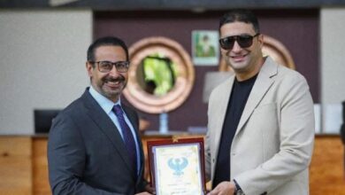 المصري يُهدي درع النادي لمسئولي السفارة المصرية بزامبيا