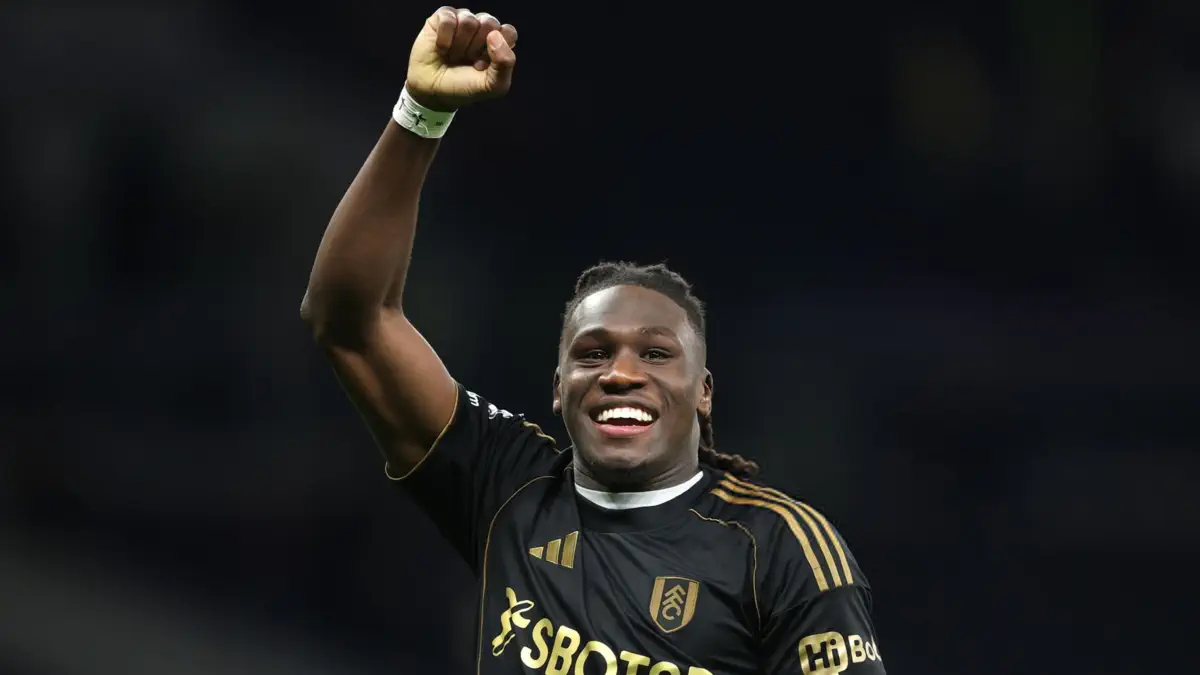 النيجيري كالفن باسي يختار أصعب خصم واجهه في مسيرته!