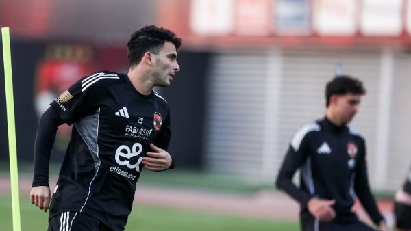 بعثة الأهلي تصل المغرب استعدادًا لمواجهة الجيش الملكي