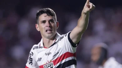 بعد تعرضه لوعكة صحية.. أوسكار يغادر المستشفى ويفكر في الاعتزال – كورة بريك