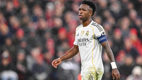 تطور مثير في مستقبل فينيسيوس مع ريال مدريد