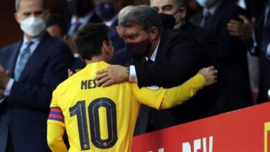 تعليق مثير من رئيس برشلونة بشأن زيارة ميسي إلى كامب نو – كورة بريك