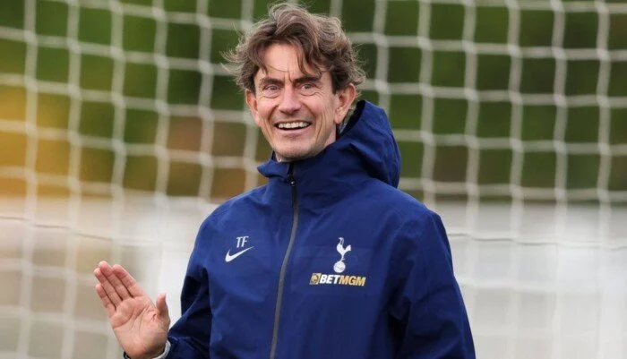 توماس فرانك: رأيت الهوية التي أريد صنعها في توتنهام بعد الفوز على باريس سان جيرمان