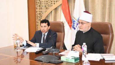 حريصون على التصدي معا للظواهر السلبية التي تواجه الشباب