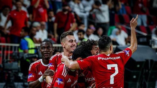 سر تفوق الأحمر.. فاروق جعفر يتغنى بثنائي الأهلي