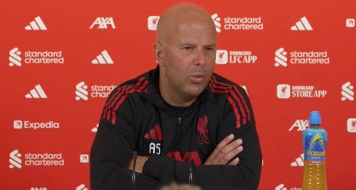 سلوت يهاجم التحكيم: كان لهم دور في نتائج ليفربول هذا الموسم