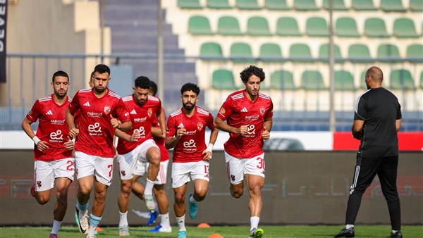 عاجل| مفاجآت مدوية في قائمة الأهلي بالسوبر المصري