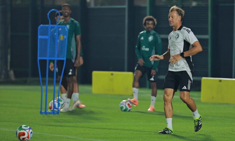 معسكر المنتخب السعودي.. غياب سالم الدوسري وعودة 3 نجوم لتدريبات الأخضر – كورة بريك