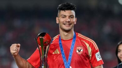 مفاجأة مدوية عن مستقبل أشرف داري مع الأهلي