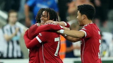 ليس محمد صلاح.. موهبة ليفربول توجه صدمة لـ منتخب مصر