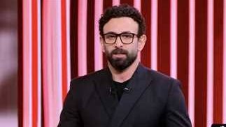 ‏ربنا يفك كربك ويهون عليك وعلى بيتك وعيالك