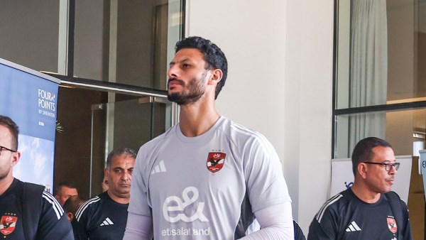 أحمد حسن يكشف مفاجأة بشأن رحيل الشناوي عن الأهلي