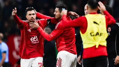 الاتحاد الإفريقي لكرة القدم يفتح تحقيقًا بعد خروقات أمنية جسيمة في مواجهة الجيش الملكي ضد الأهلي