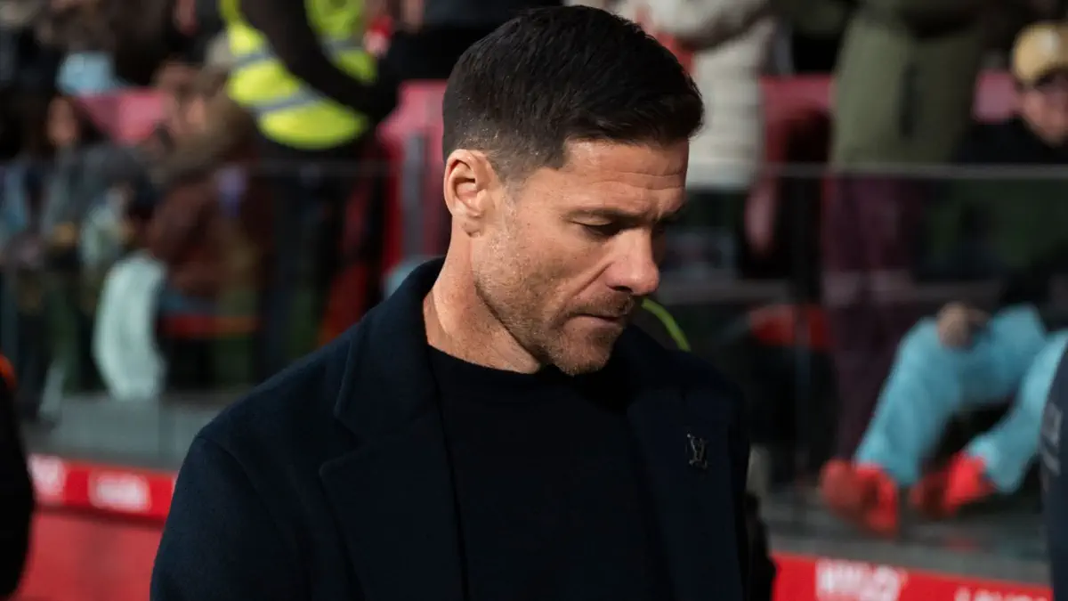 المشاكل تتزايد داخل ريال مدريد: ليس كل اللاعبين سعداء بأسلوب تشابي ألونسو!