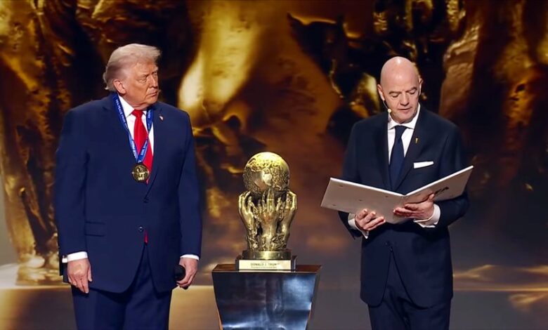 ترامب يحصد جائزة فيفا للسلام في نسختها الأولى خلال قرعة مونديال 2026 – كورة بريك
