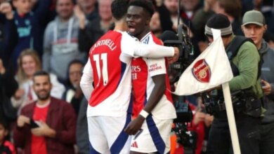 «سـاكا» يقود الهجوم.. تشكيل آرسنال لمباراة أستون فيلا في الدوري الإنجليزي