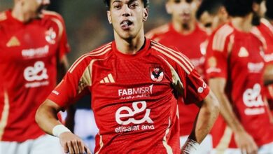 عاجل| نجم الأهلي يرحل بسبب وكيله