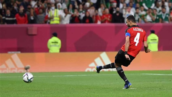 عمرو السولية يهدر ضربة جزاء لمنتخب مصر أمام الكويت