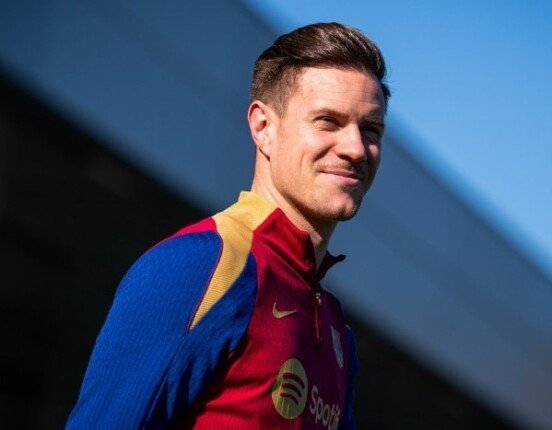 عودة تير شتيجن للتدريبات الجماعية مع برشلونة قبل مباراة أتليتكو مدريد في الدوري الإسباني