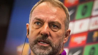 نادي برشلونة: هانسي فليك يعلق على فيديوه مع رافينيا