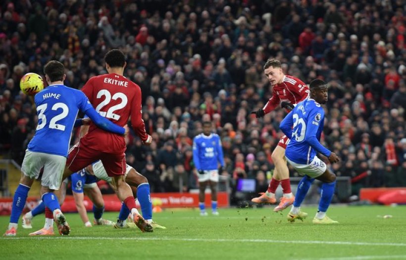 نقطة ثمينة لسندرلاند أمام ليفربول في أنفيلد – كورة بريك