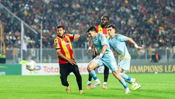 حزنت على الأهلي.. وأنتقد غياب رأس الحربة لسنوات