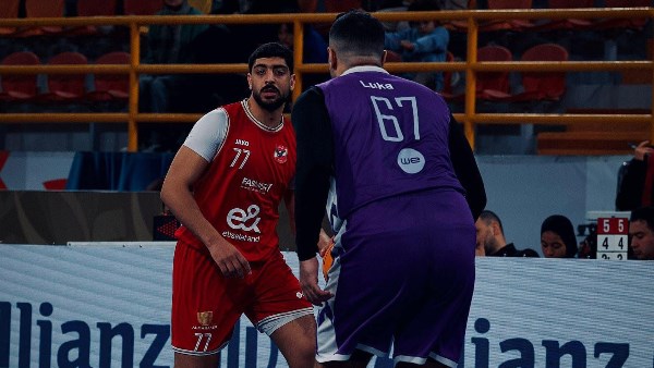 الأهلي يفوز على المصرية للاتصالات ويعادل سلسلة نصف نهائي دوري أليانز الممتاز لكرة السلة