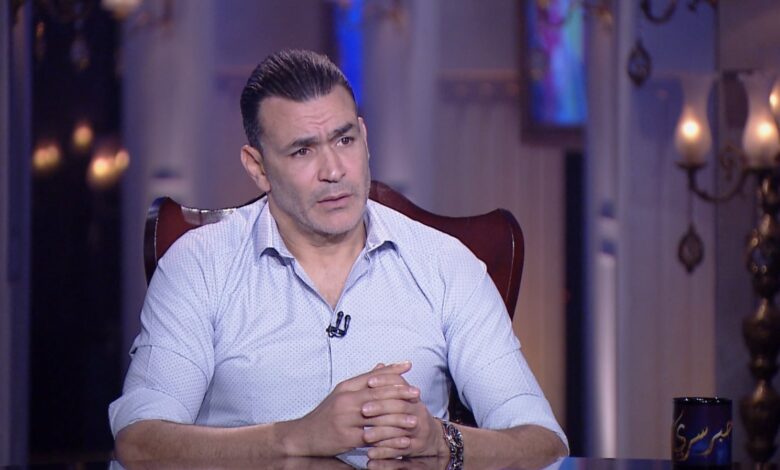 الفروق الكبيرة في الرواتب.. عصام الحضري يكشف سر مشاكل النادي الأهلي