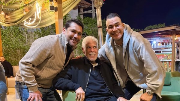 شاهد.. الصقر رفقة حسن شحاتة والحضري في أحدث ظهور