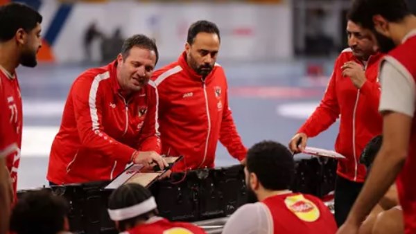 رسميًا.. اتحاد السلة يقرر إيقاف مدرب الأهلي وتغريمه 150 ألف جنيه