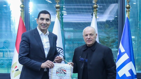 وزير الرياضة وأبو ريدة يدعمان بعثة الناشئين قبل موقعة تونس