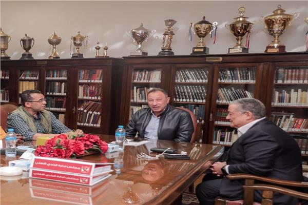 اجتماع مرتقب داخل الأهلي لتحفيز اللاعبين وحسم مصير الموسم