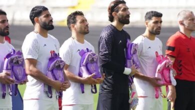 تخليدًا لشهداء مدرسة ميناب.. لاعبو إيران يحملون حقائب مدرسية أثناء مباراة نيجيريا