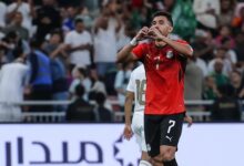 بالتلاتة.. منتخب مصر يُبدع ويتقدم أمام السعودية في الشوط الأول