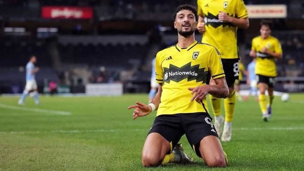 ناقد رياضي يفحر مفاجأة بشأن مستقبل وسام أبو علي