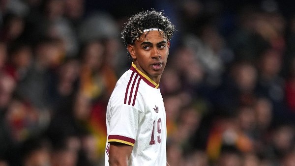 برشلونة يضع شرطا لمشاركة يامال مع إسبانيا ضد مصر