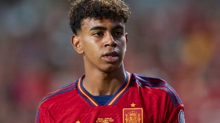 إسبانيا ضد مصر.. برشلونة يضغط لإعفاء يامال من ودية الفراعنة