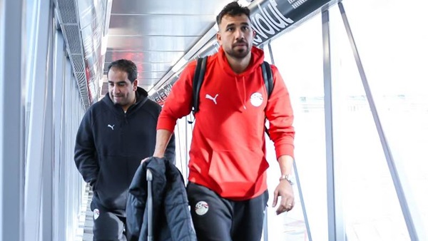 منتخب مصر يصل إسبانيا بعد رباعية السعودية