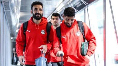 لقطات من وصول بعثة مصر إلى مدريد استعداداً لمواجهة المنتخب الإسباني .. صور
