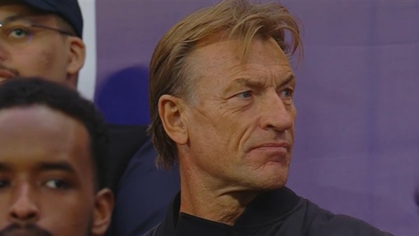 منتخب السعودية يحسم الجدل بشأن إقالة رينارد بعد رباعية مصر