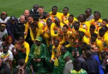منتخب السنغال يتجاهل الكاف ويقيم احتفالية ضخمة بشأن تتويجه بالأمم الإفريقية