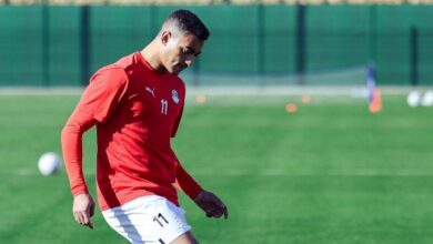 حسام حسن غير راض عن مصطفى محمد.. وتوظيف صلاح في مركز جديد