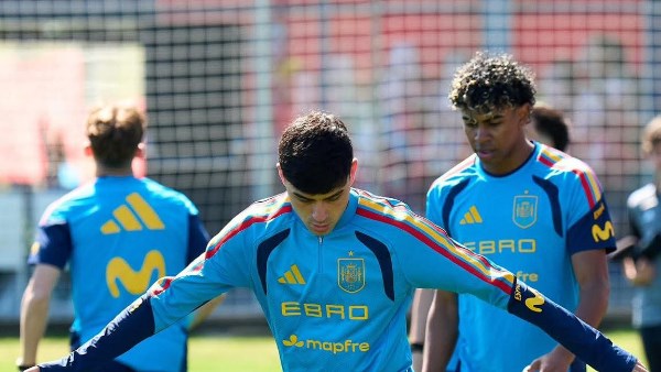 لقطات من مران منتخب إسبانيا استعدادًا لمواجهة مصر وديًا.. صور